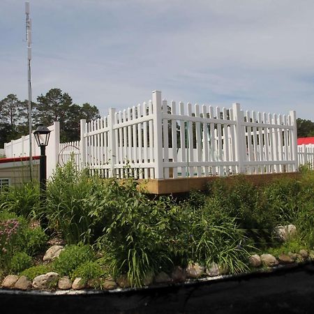 מקינאו סיטי Mackinac Lake Trail Motel חדר תמונה