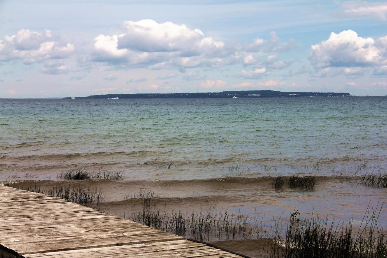 מקינאו סיטי Mackinac Lake Trail Motel חדר תמונה